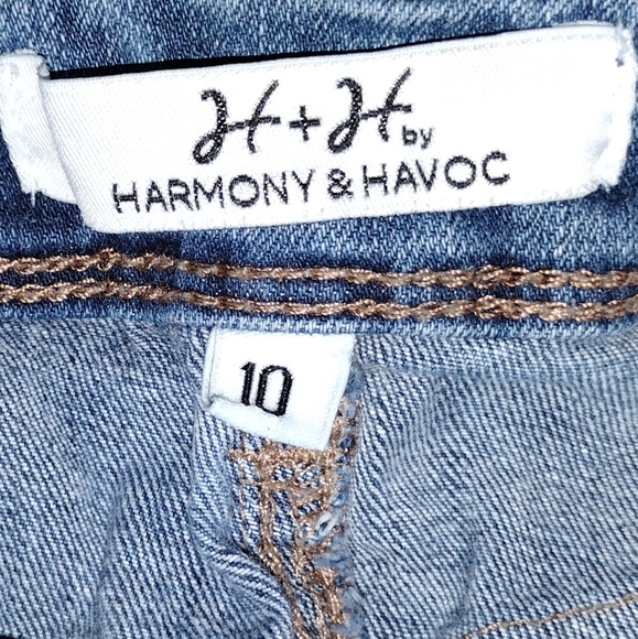 H & H Skinny Distressed Jeans - Picture 6 of 6